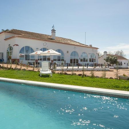 Bed and Breakfast Escola Do Fado Vila Fernando  Екстер'єр фото